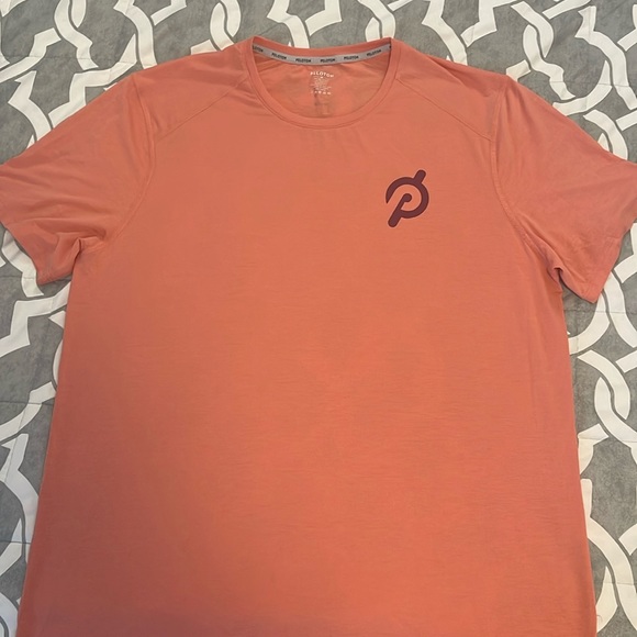 Peloton T-shirt Men’s XL salmon color - Picture 1 of 5